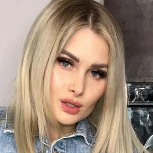 Tivvanni Onlyfans Photo Gallery 