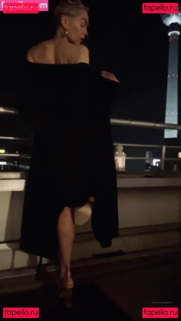 waifukiwa Onlyfans Photo Gallery 