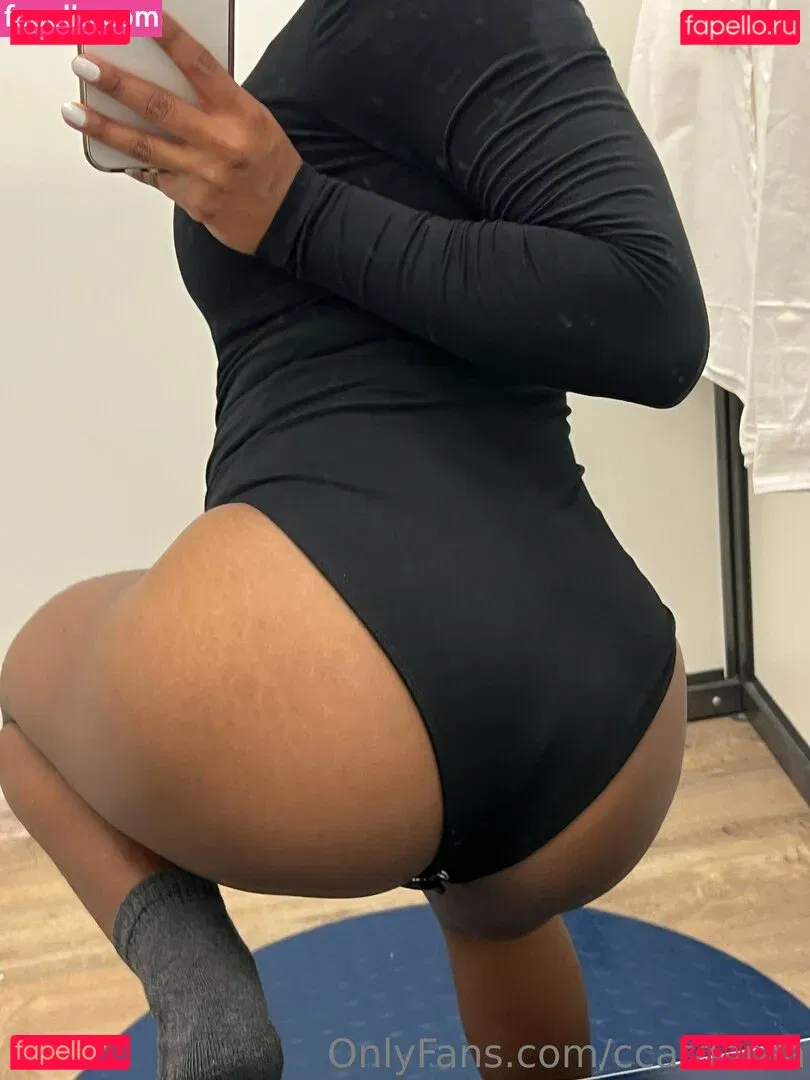 llalalinaa Onlyfans Photo Gallery 