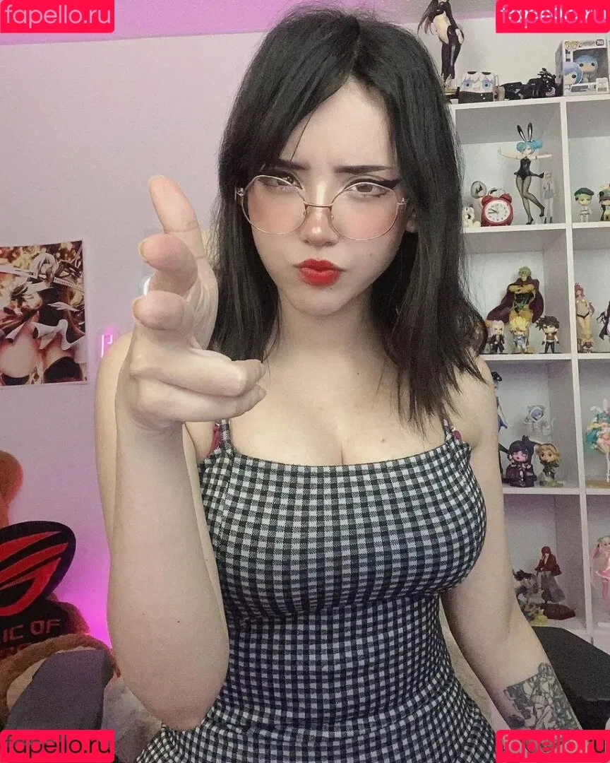 Itsmidna Onlyfans Photo Gallery 