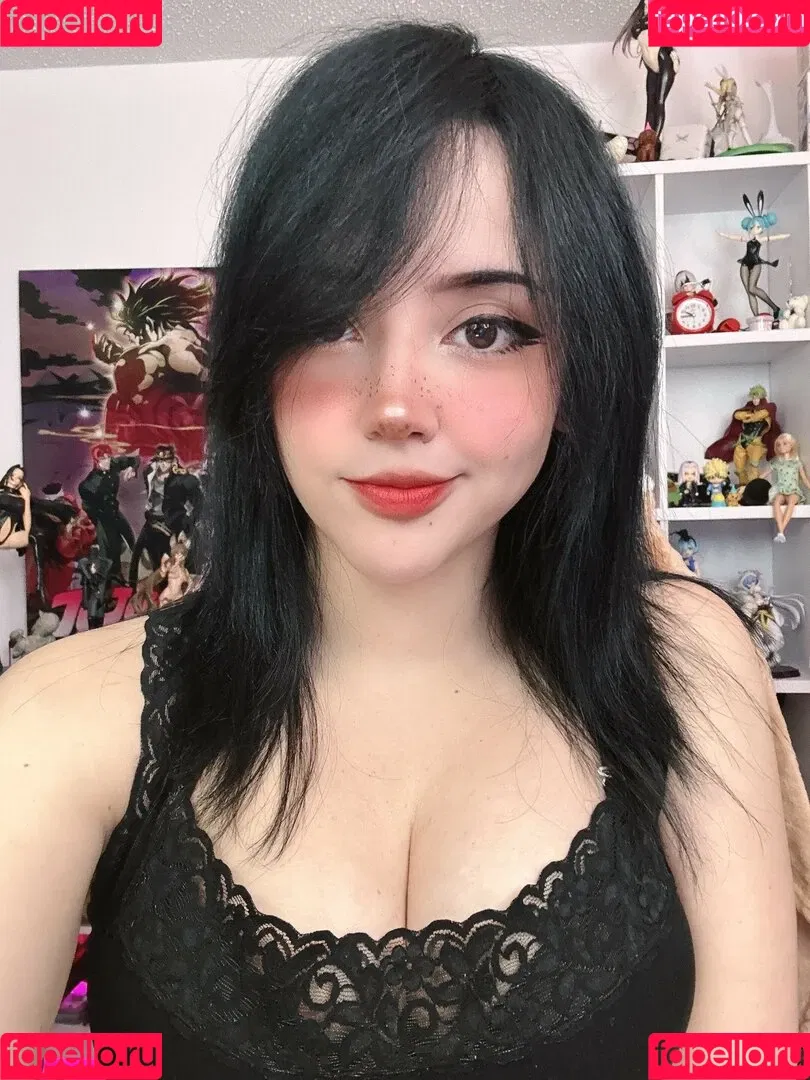 Itsmidna Onlyfans Photo Gallery 