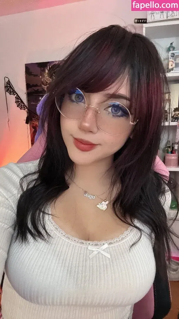 Itsmidna Onlyfans Photo Gallery 