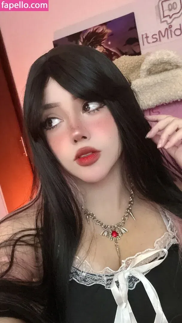 Itsmidna Onlyfans Photo Gallery 