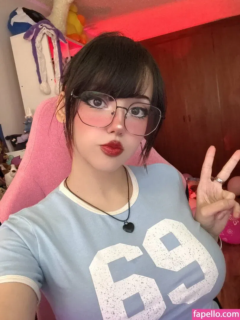 Itsmidna Onlyfans Photo Gallery 