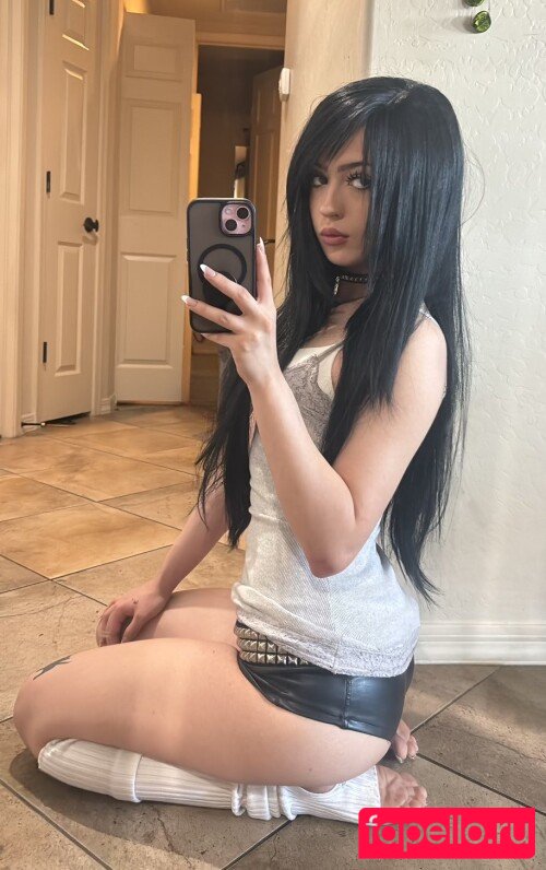 madam.vakarian Nude Onlyfans Photo 15
