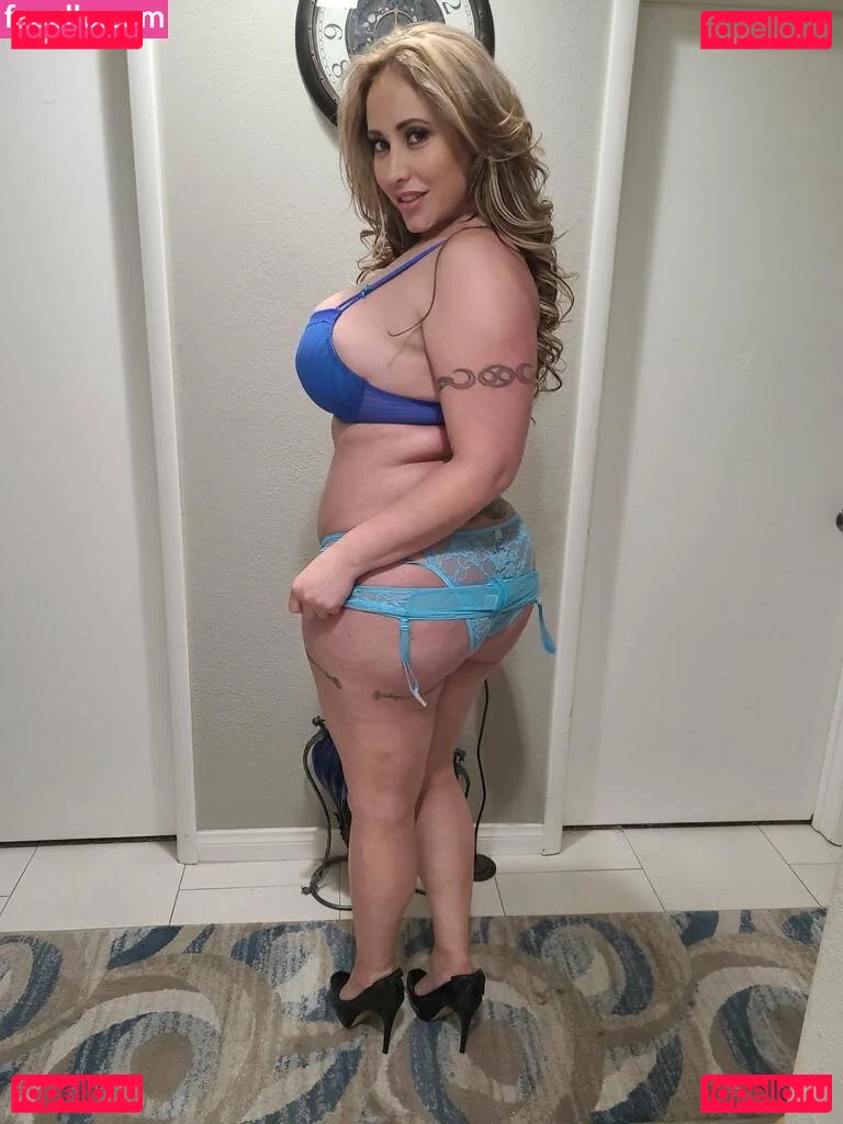 evanotty Onlyfans Photo Gallery 