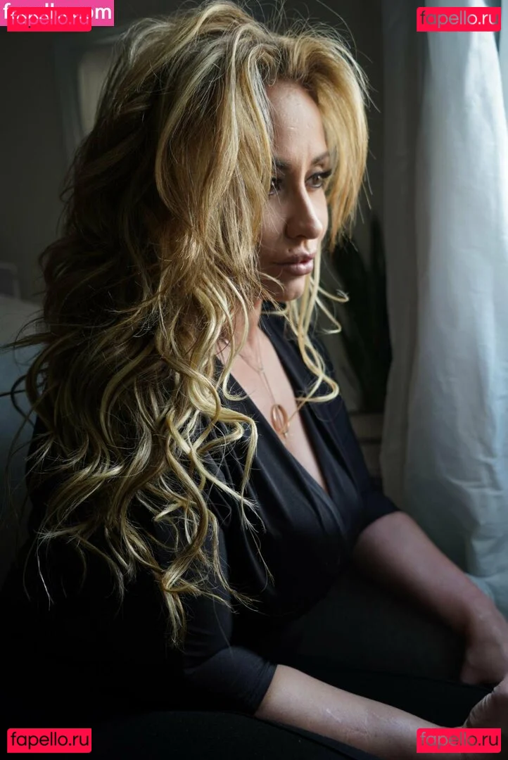 evanotty Onlyfans Photo Gallery 