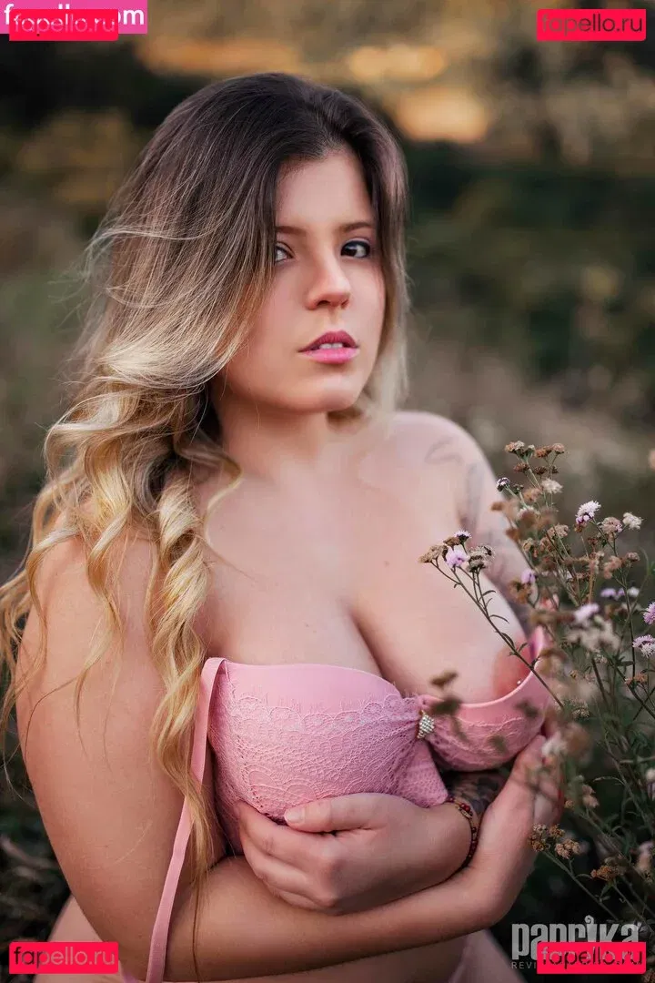 Fabrícia Domingues Onlyfans Photo Gallery 