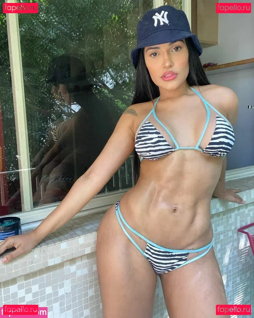 Flay Onlyfans Photo Gallery 