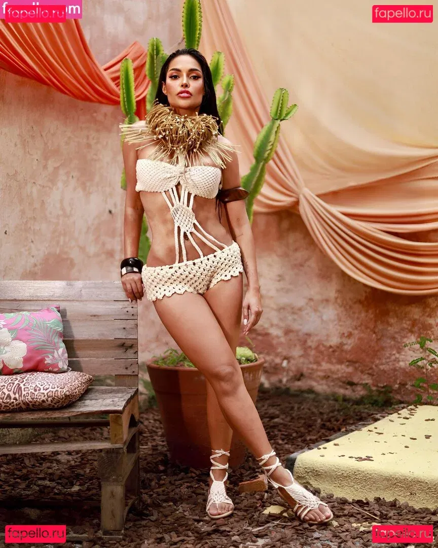 Flay Onlyfans Photo Gallery 