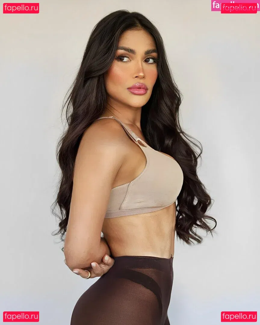 Flay Onlyfans Photo Gallery 