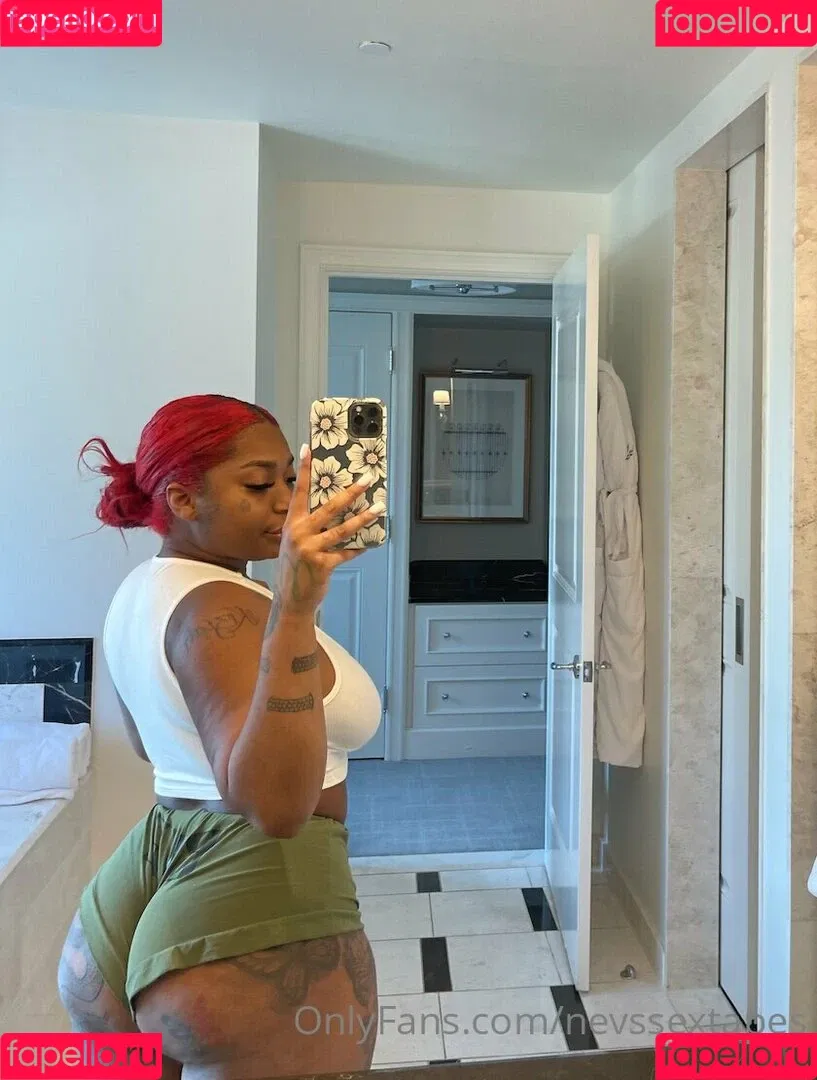 nevssextapes Onlyfans Photo Gallery 