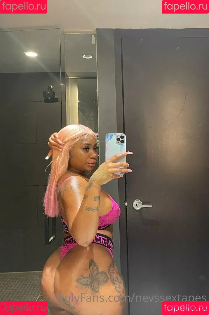 nevssextapes Onlyfans Photo Gallery 