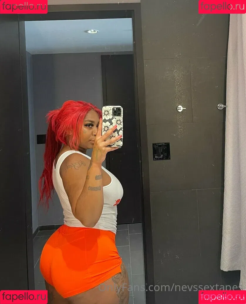 nevssextapes Onlyfans Photo Gallery 