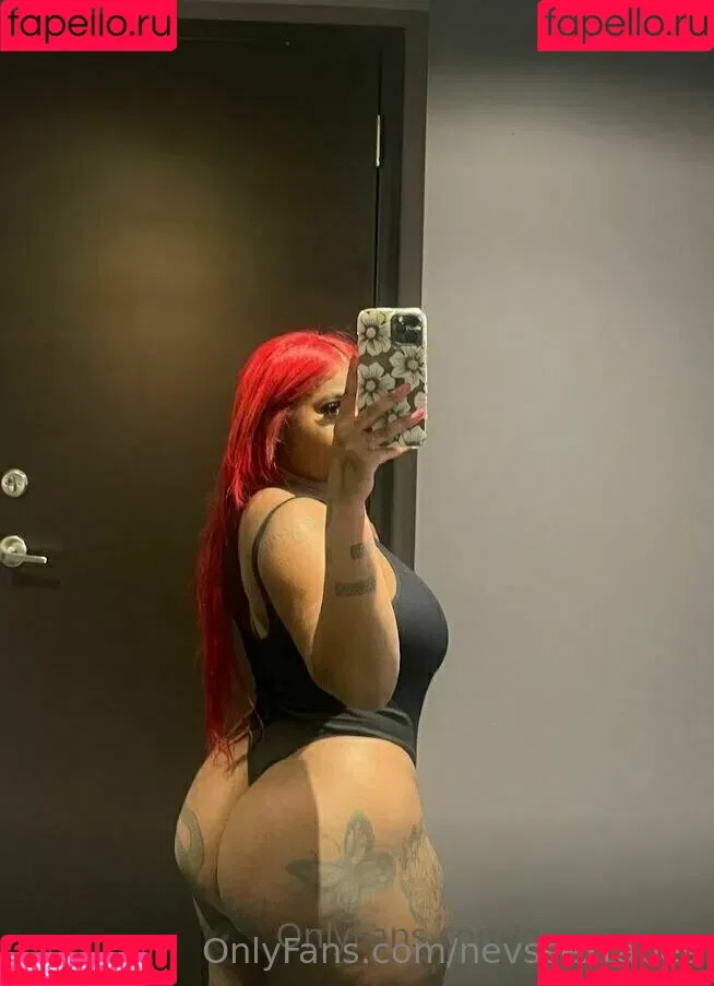 nevssextapes Onlyfans Photo Gallery 