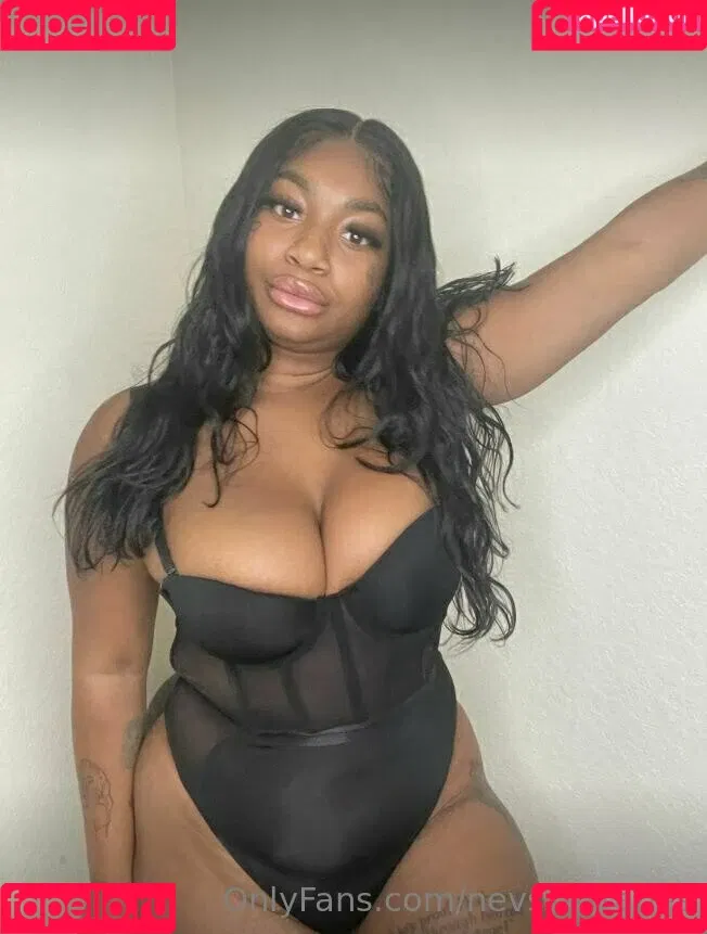nevssextapes Onlyfans Photo Gallery 