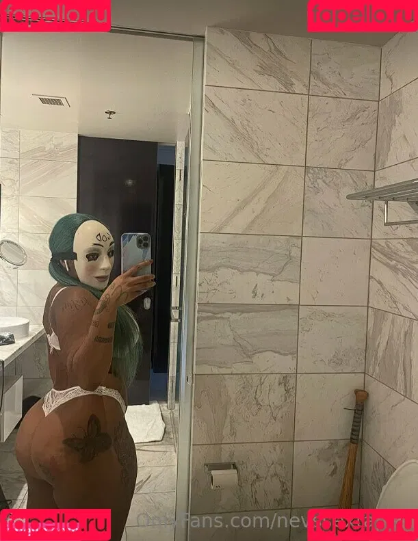 nevssextapes Onlyfans Photo Gallery 