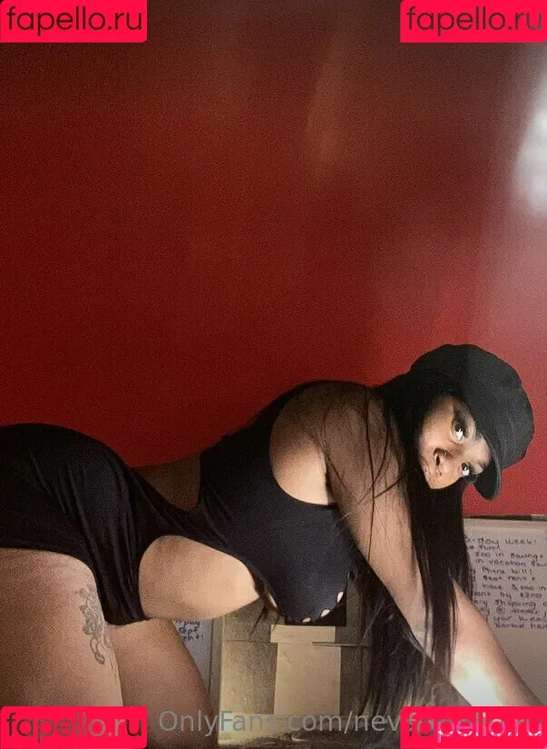 nevssextapes Onlyfans Photo Gallery 