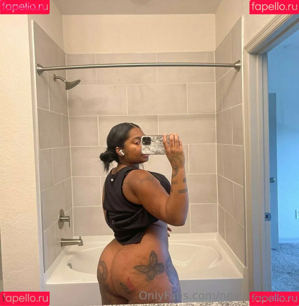 nevssextapes Onlyfans Photo Gallery 