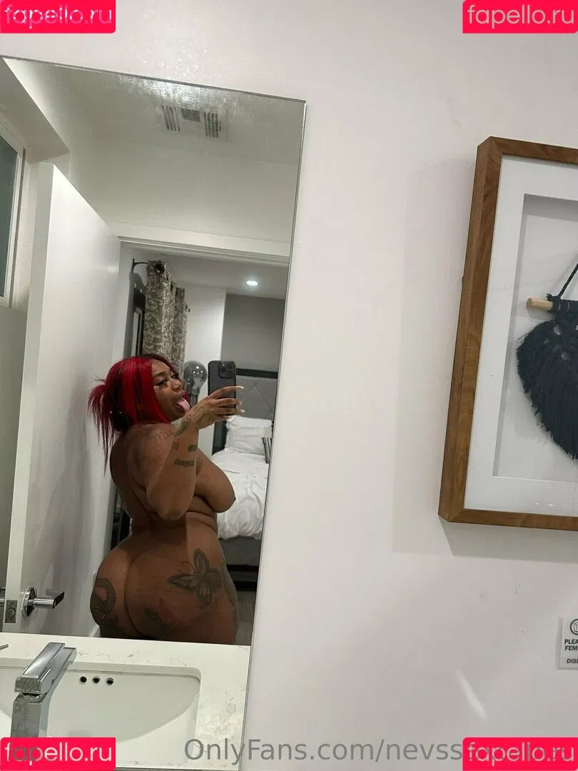 nevssextapes Onlyfans Photo Gallery 