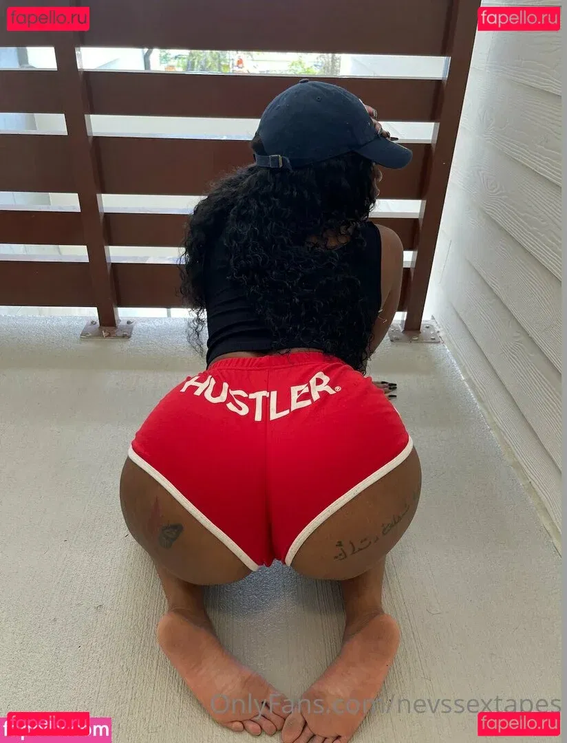 nevssextapes Onlyfans Photo Gallery 