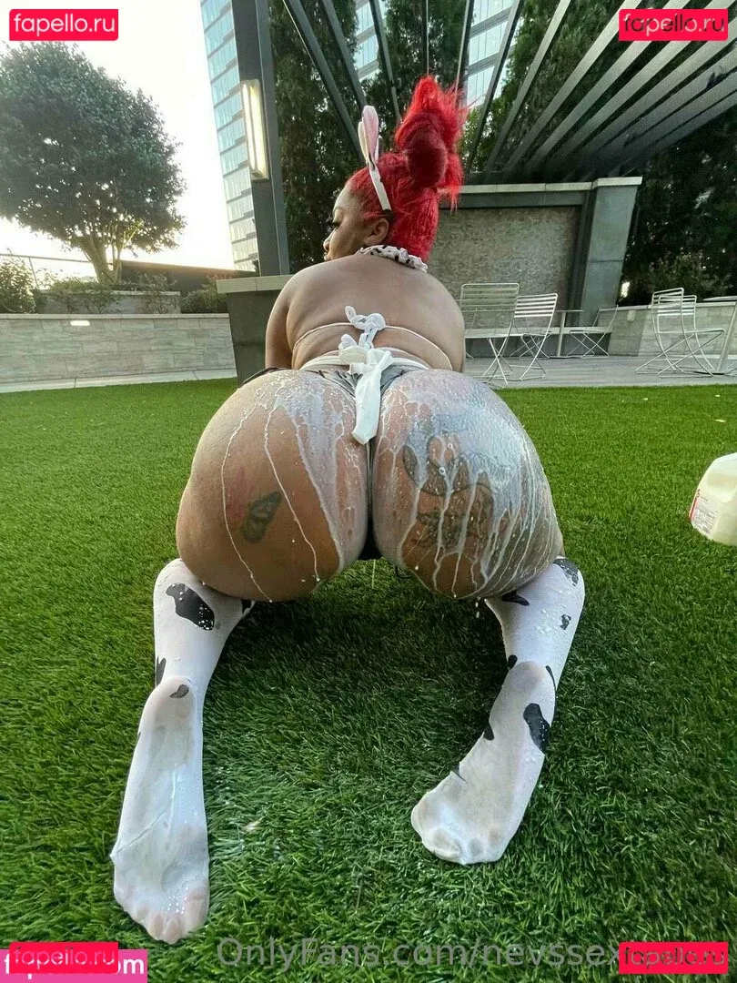 nevssextapes Onlyfans Photo Gallery 