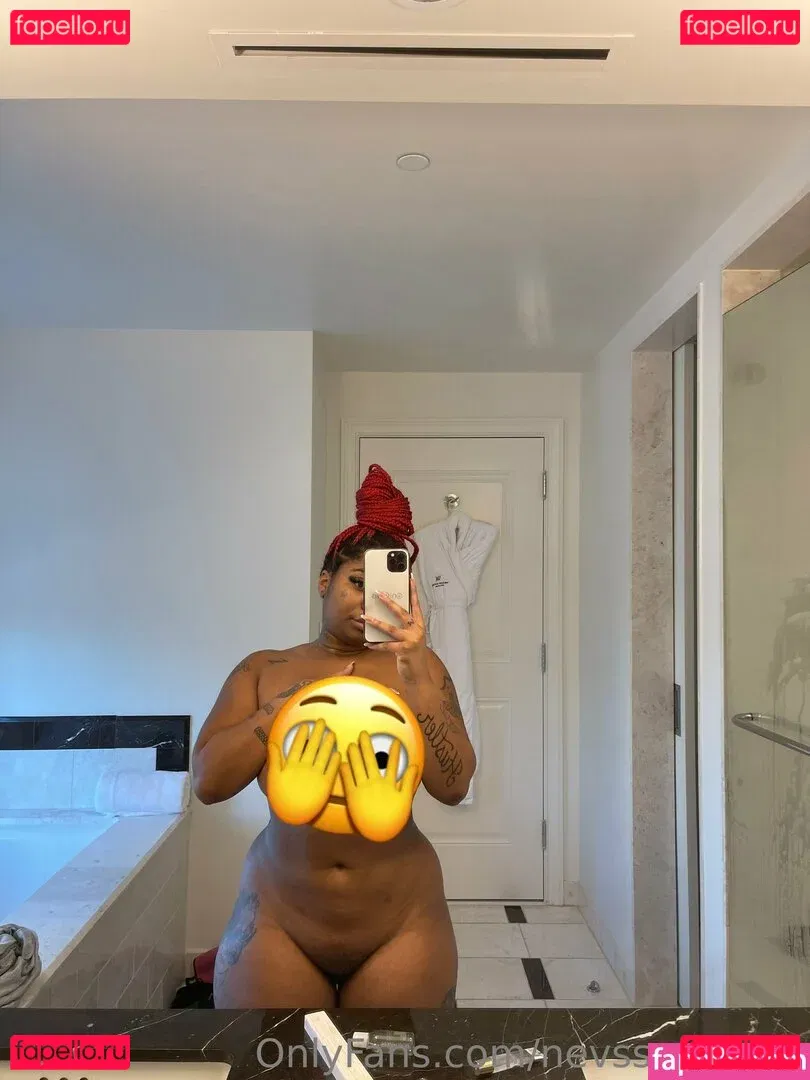 nevssextapes Onlyfans Photo Gallery 