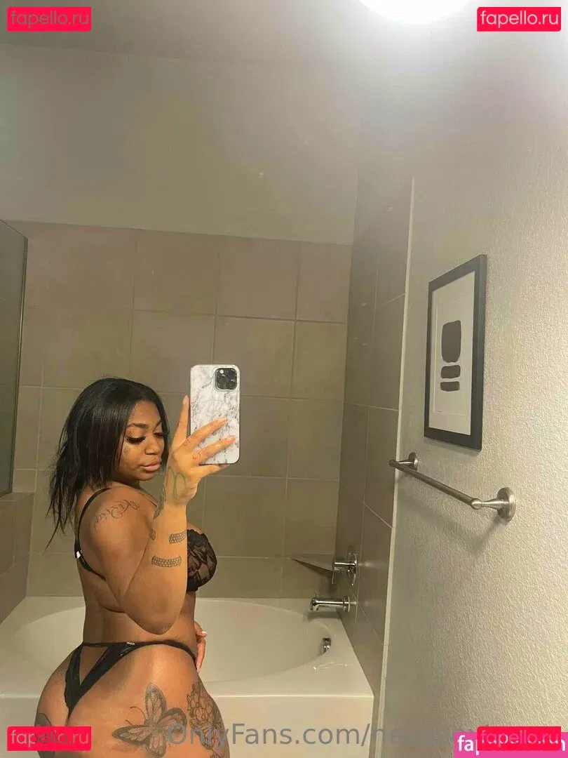 nevssextapes Onlyfans Photo Gallery 