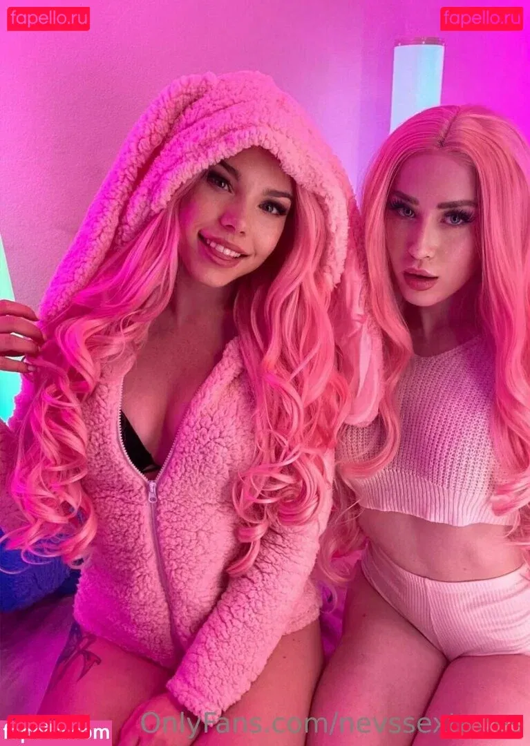 nevssextapes Onlyfans Photo Gallery 