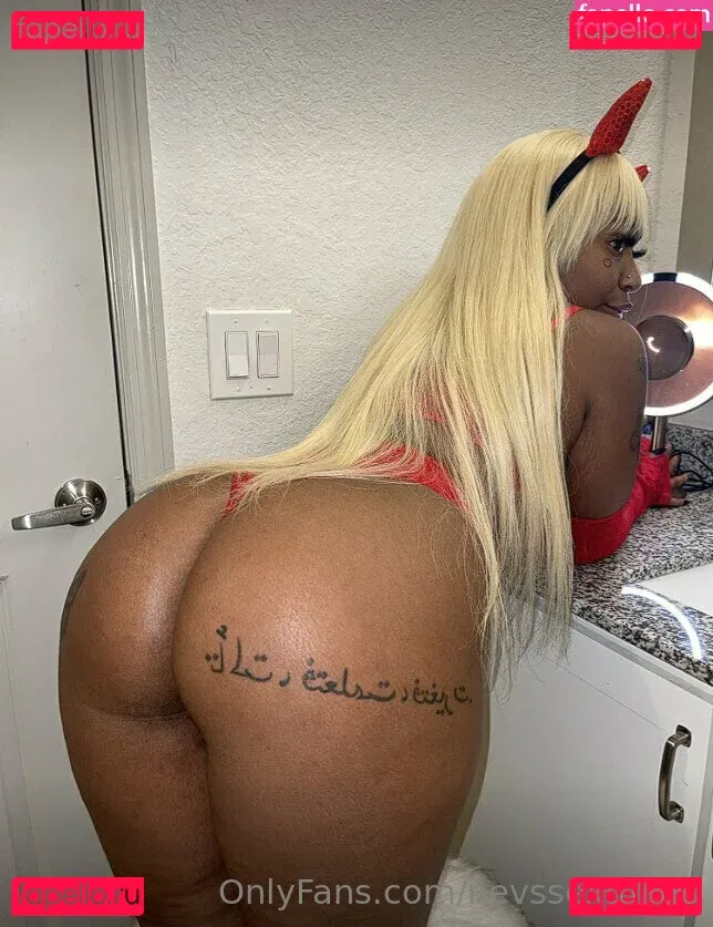 nevssextapes Onlyfans Photo Gallery 