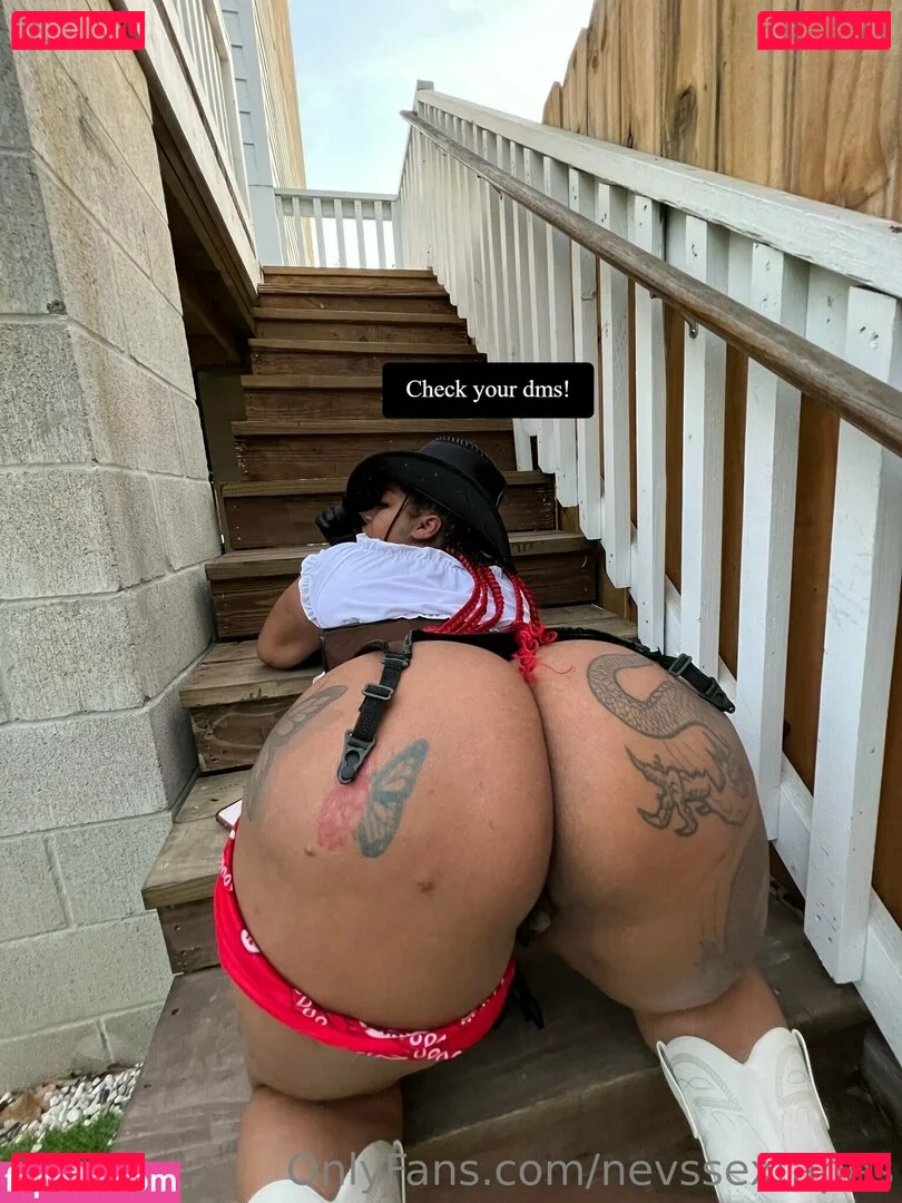 nevssextapes Onlyfans Photo Gallery 