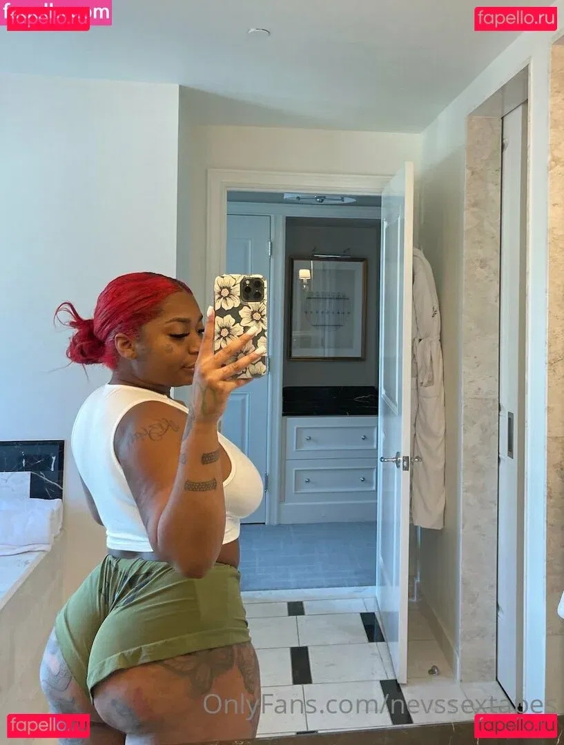 nevssextapes Onlyfans Photo Gallery 