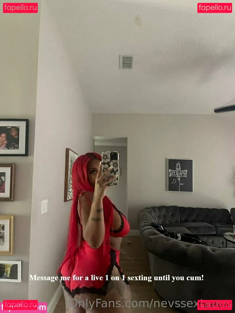 nevssextapes Onlyfans Photo Gallery 