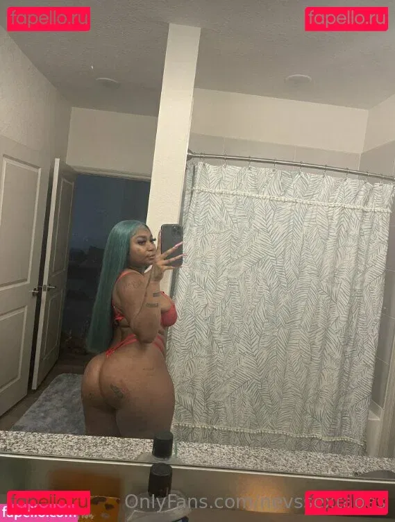 nevssextapes Onlyfans Photo Gallery 