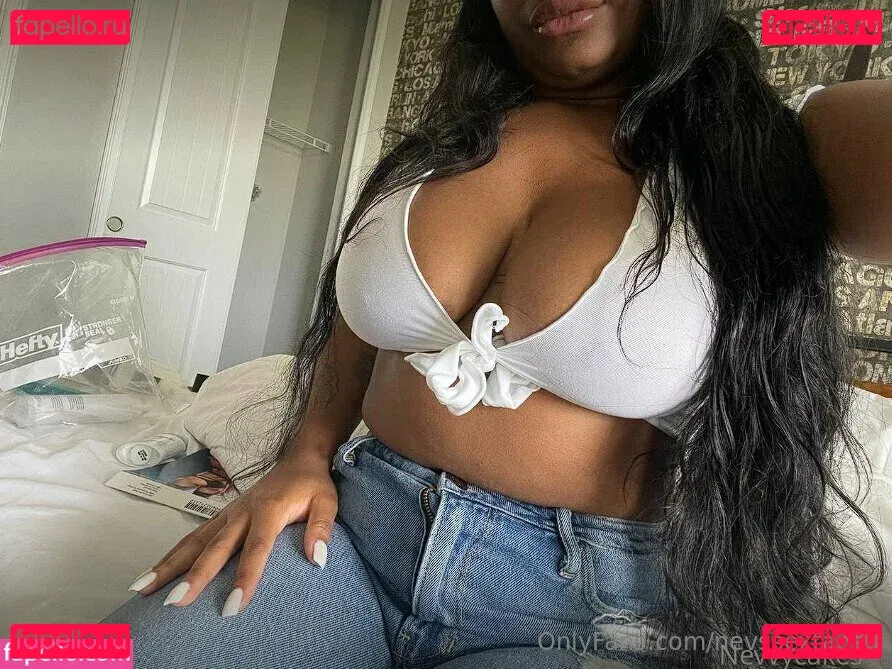 nevssextapes Onlyfans Photo Gallery 