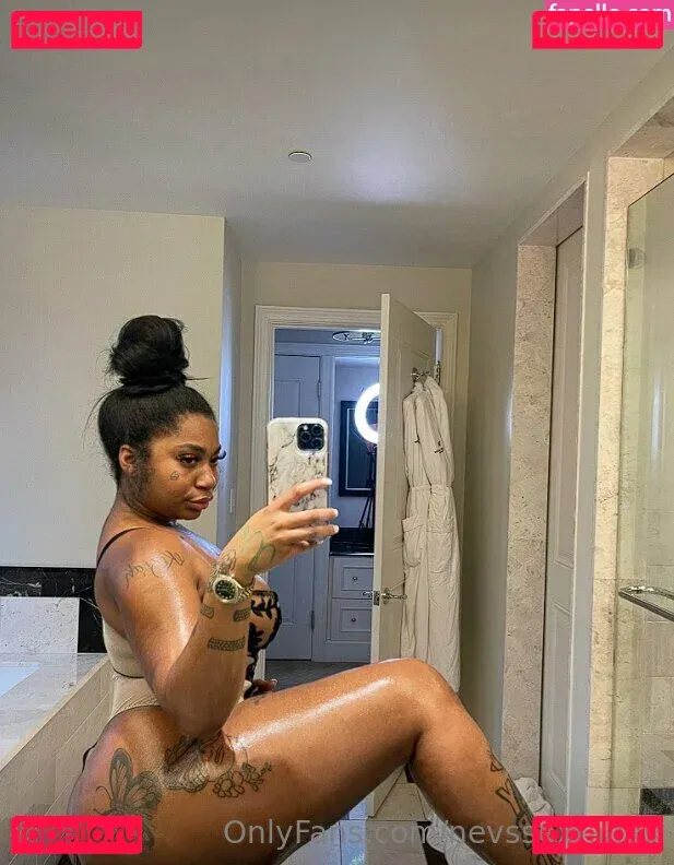 nevssextapes Onlyfans Photo Gallery 