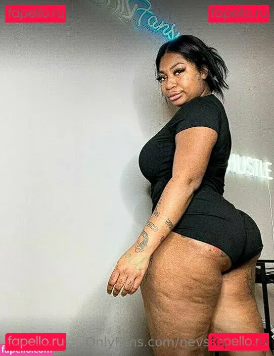 nevssextapes Onlyfans Photo Gallery 