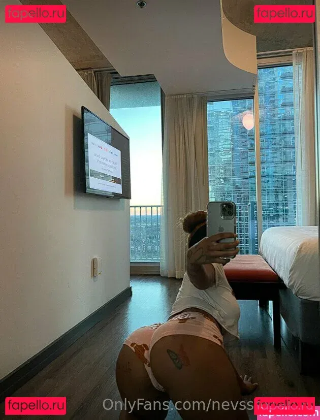 nevssextapes Onlyfans Photo Gallery 