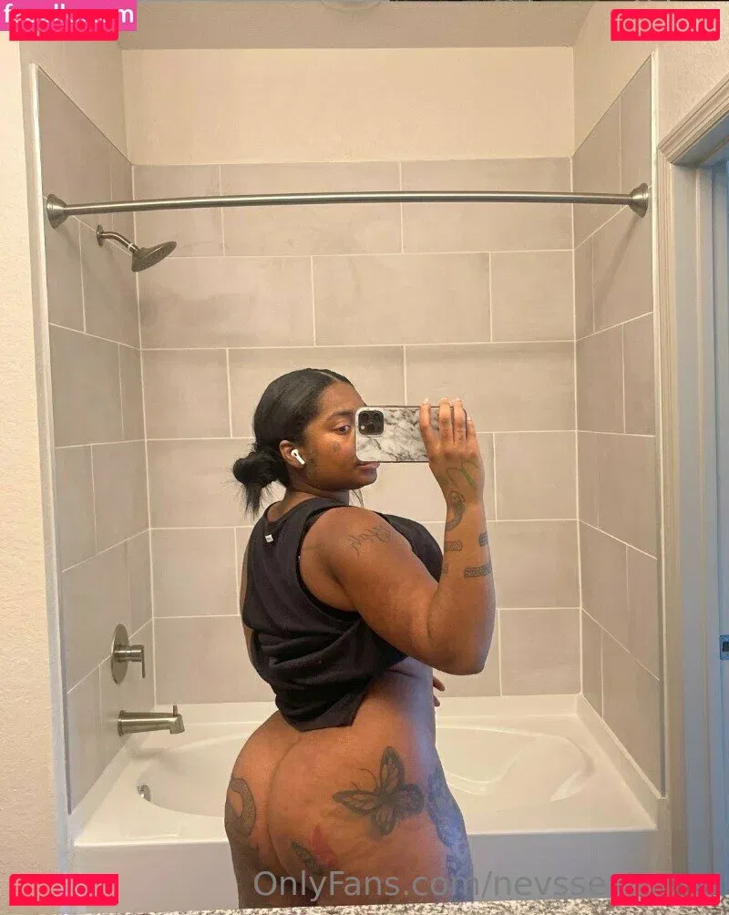 nevssextapes Onlyfans Photo Gallery 