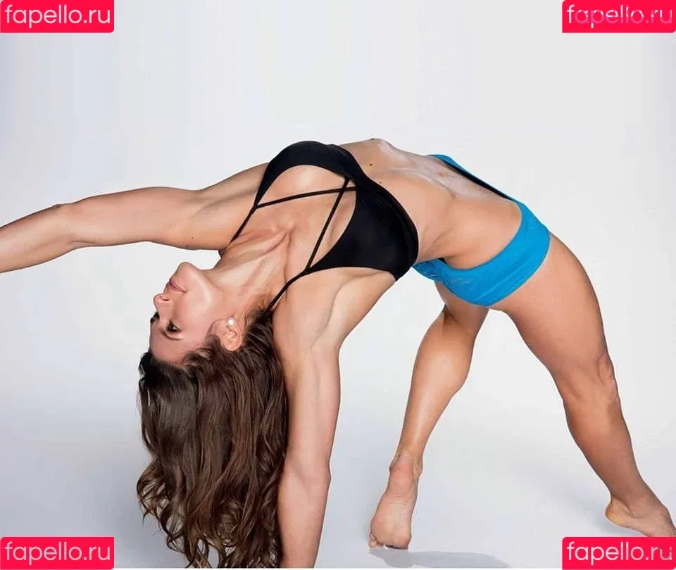 Aly Raisman Onlyfans Photo Gallery 