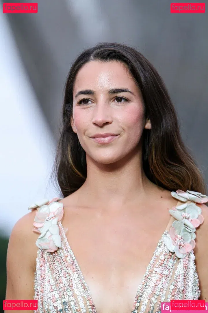 Aly Raisman Onlyfans Photo Gallery 
