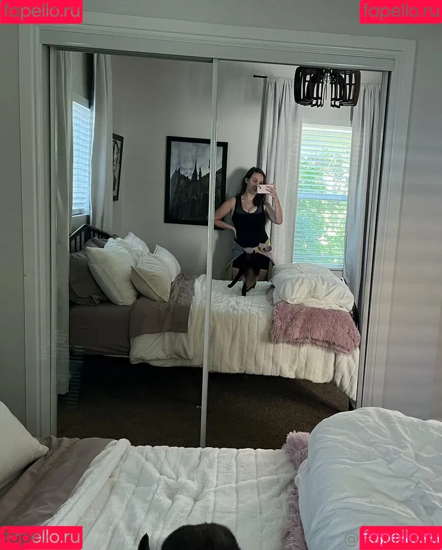 Kari Keone Onlyfans Photo Gallery 
