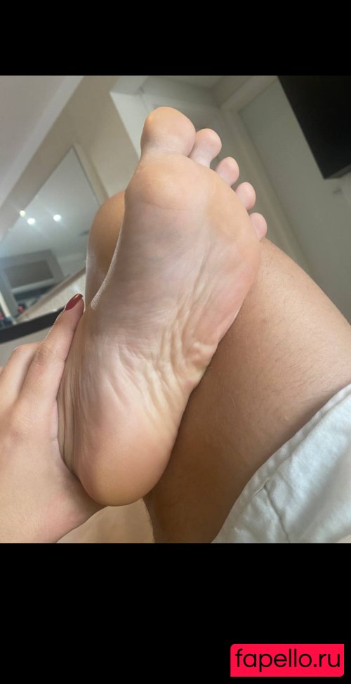 Suelyn Goncalves Nude Onlyfans Photo 41