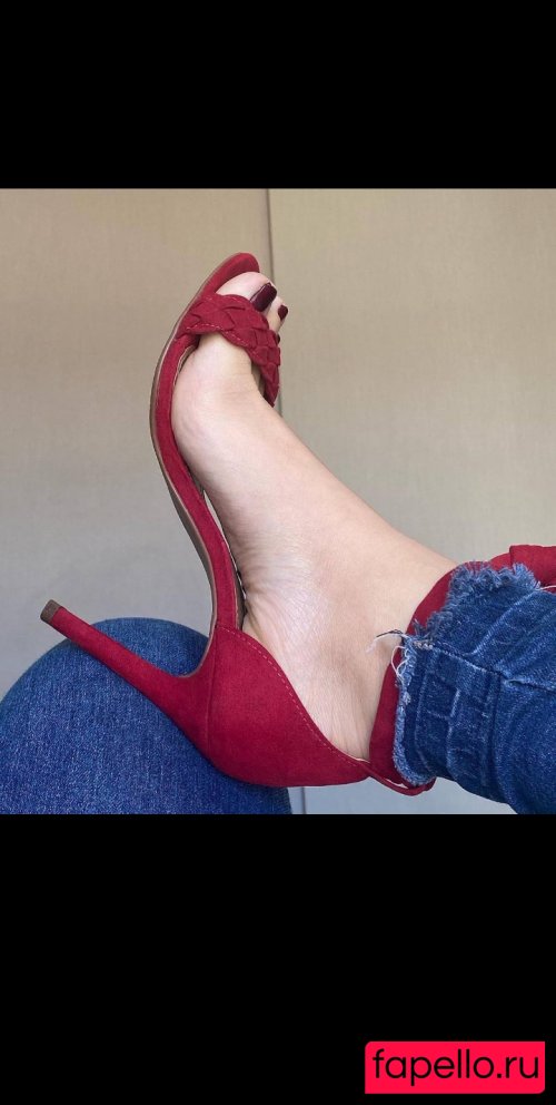 Suelyn Goncalves Nude Onlyfans Photo 34
