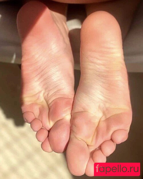 Suelyn Goncalves Nude Onlyfans Photo 3