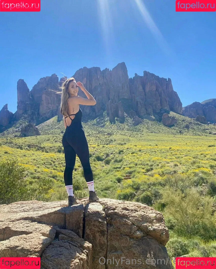 renetheathlete Onlyfans Photo Gallery 