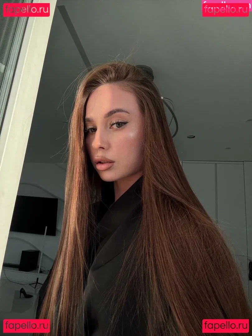 Saldyrkina Oksana Onlyfans Photo Gallery 