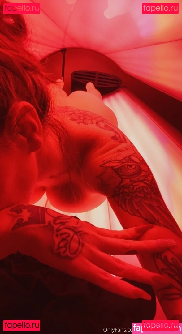 chroniclesofatiredassmom Onlyfans Photo Gallery 