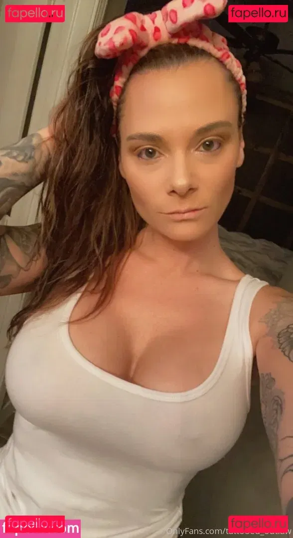 chroniclesofatiredassmom Onlyfans Photo Gallery 