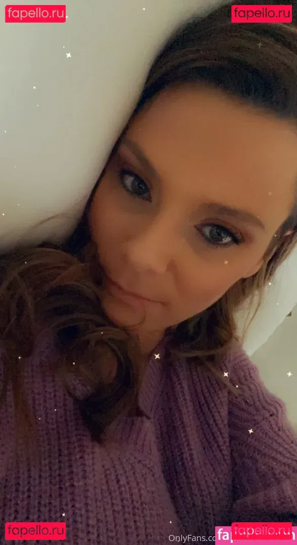 chroniclesofatiredassmom Onlyfans Photo Gallery 